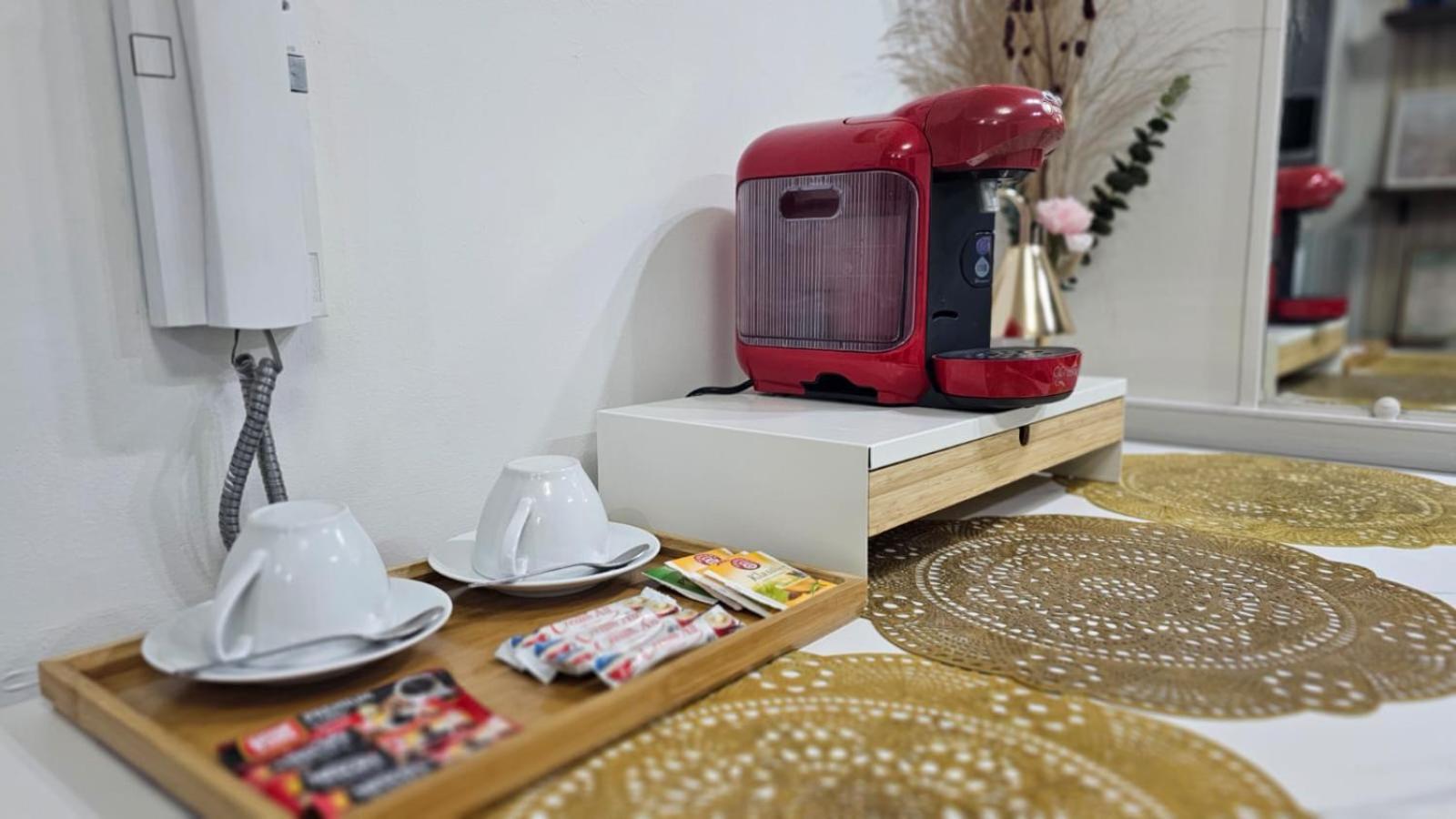 Awesome Value, Great Location Apartment Manila Bagian luar foto